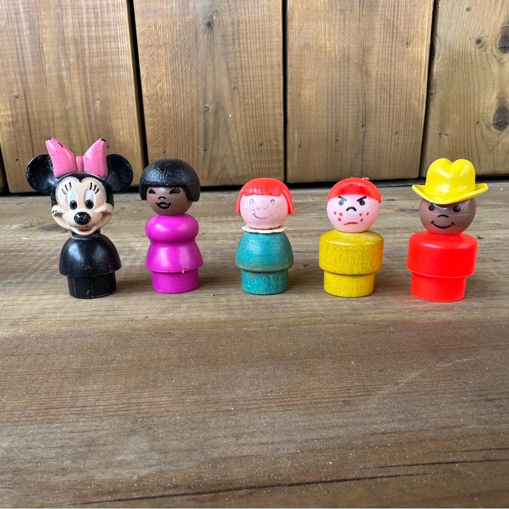 Vintage Fisher Price Little People Toy Figures Mixed Lot of 5